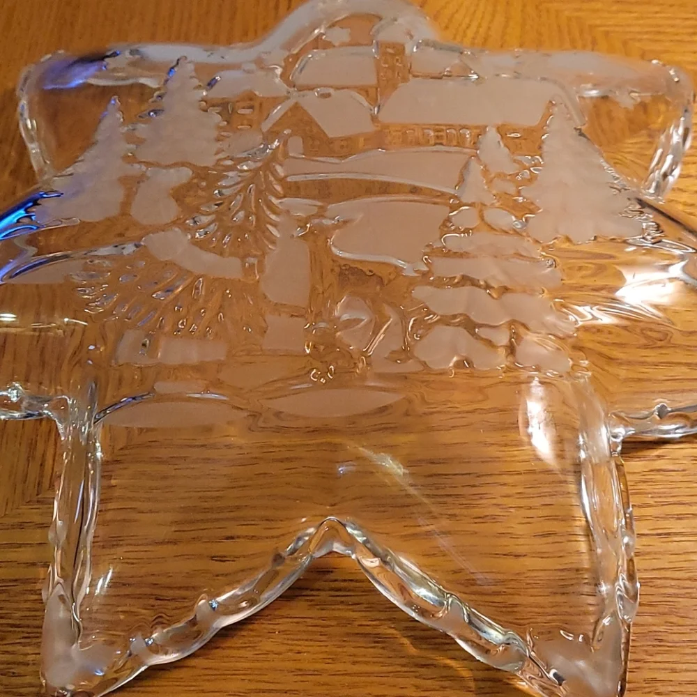 7 Point Star Crystal Platter Winter Scene
